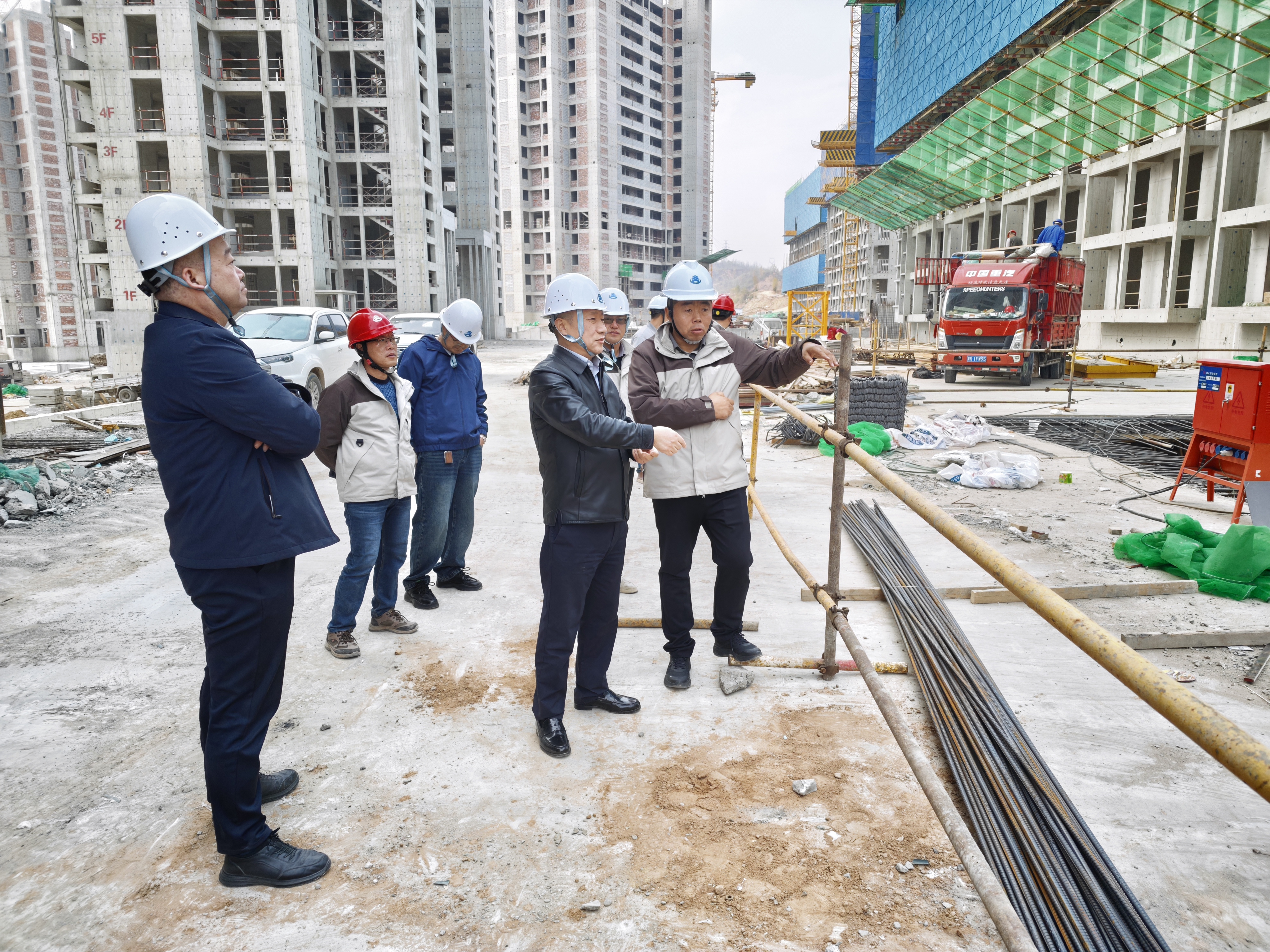 111762832440851625.jpeg 蒋总检查.jpg