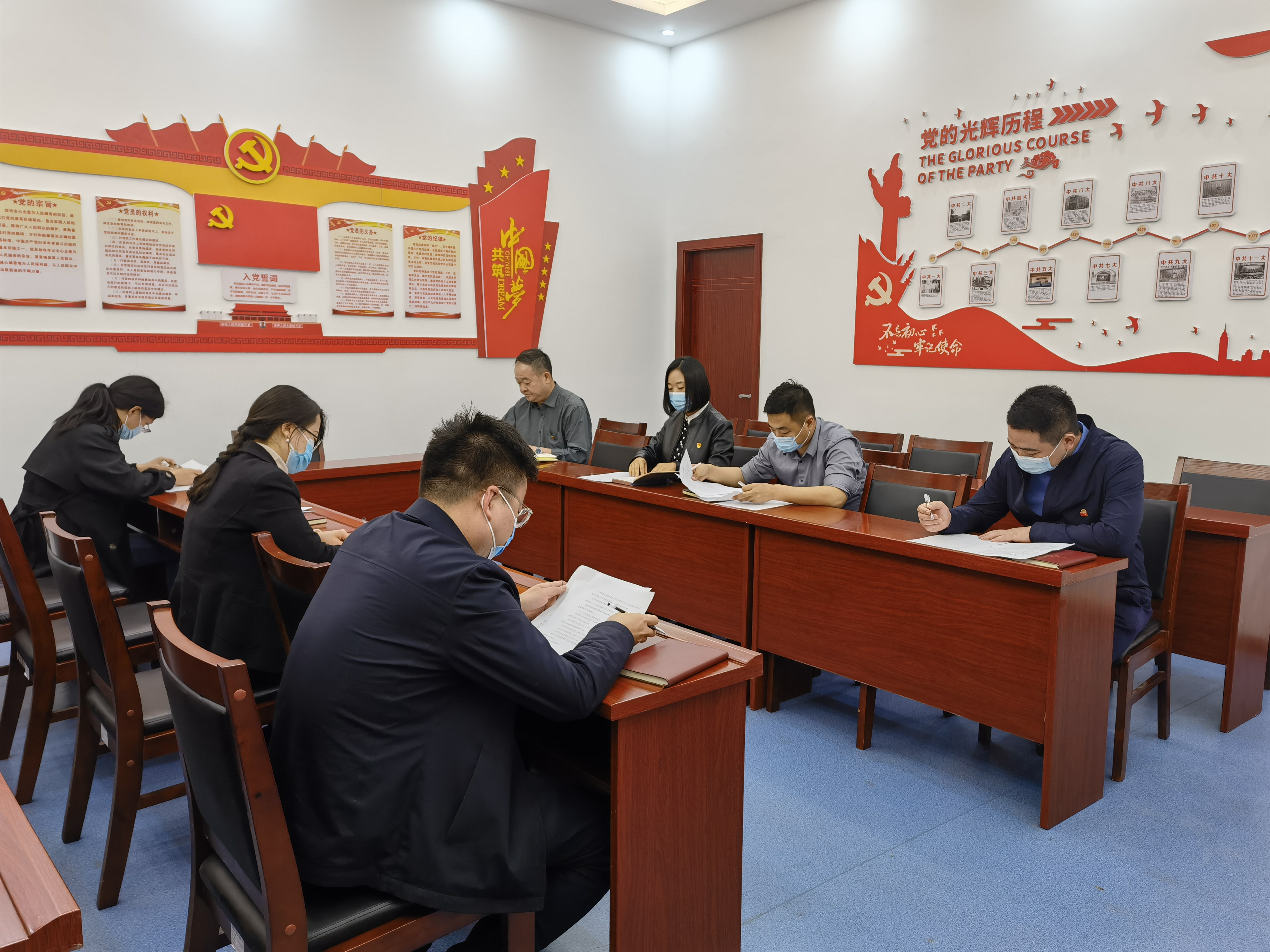 3月16日，第三党支部召开组织生活会.JPG