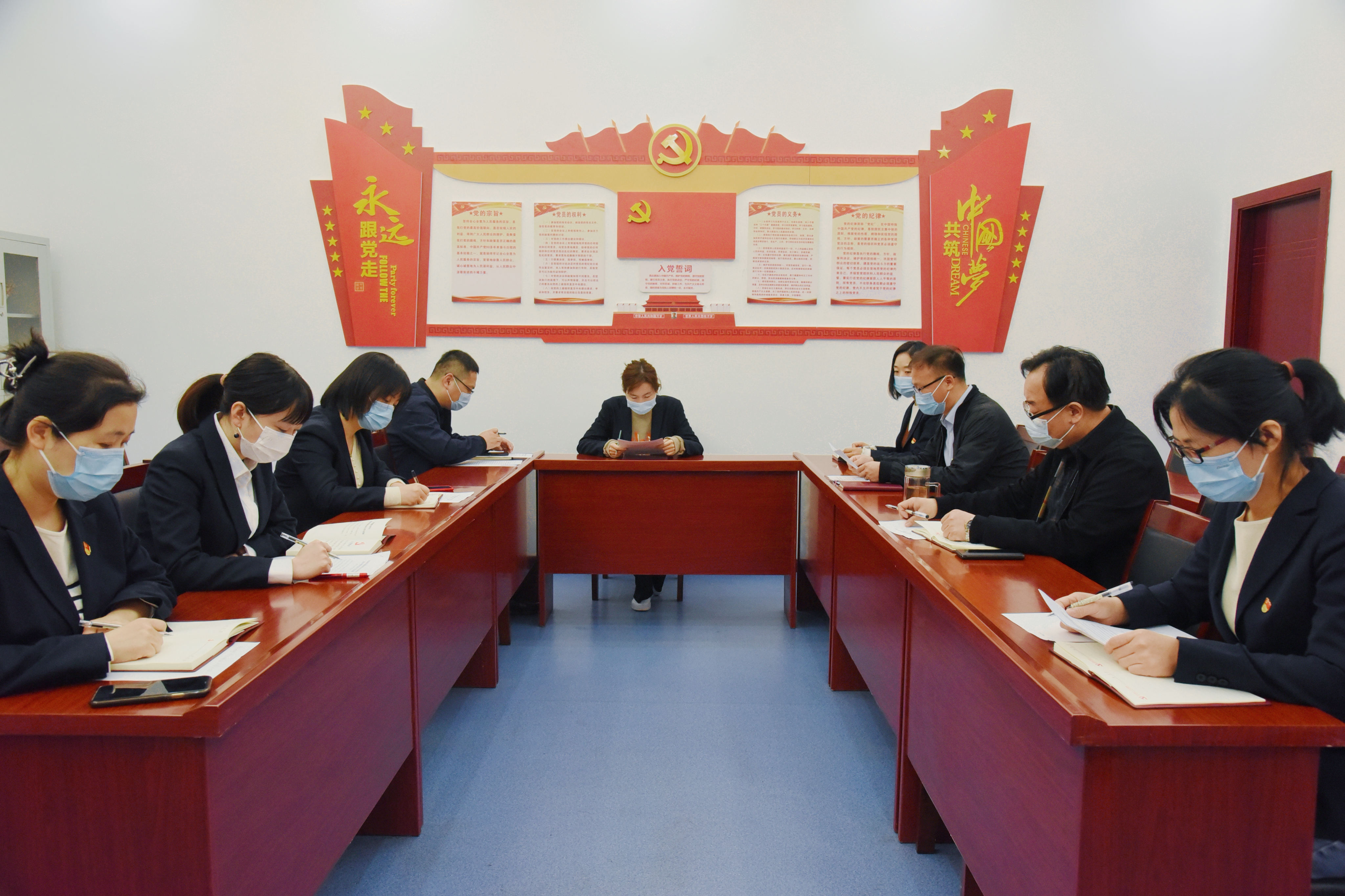 081775610451294089.jpeg 3月15日,第一党支部召开组织生活会.jpg
